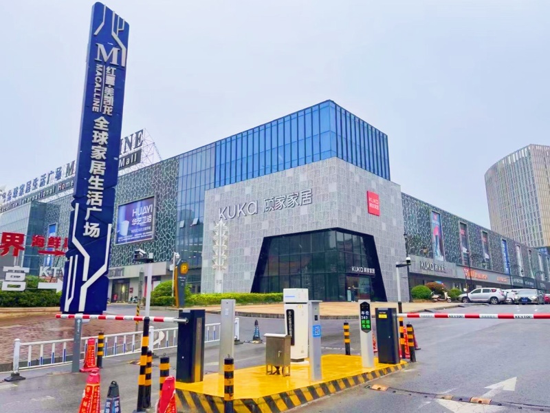 江西九江銅鑼灣廣場停車場收費管理系統(tǒng)及設(shè)備案例